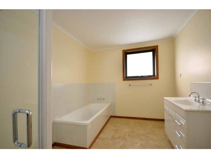 25 Barnard Crescent, Burnie TAS 7320