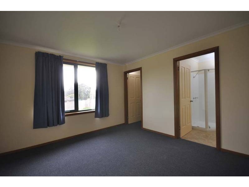 25 Barnard Crescent, Burnie TAS 7320
