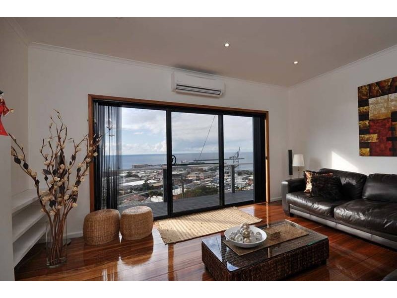 10 Little Bird Street, Burnie TAS 7320