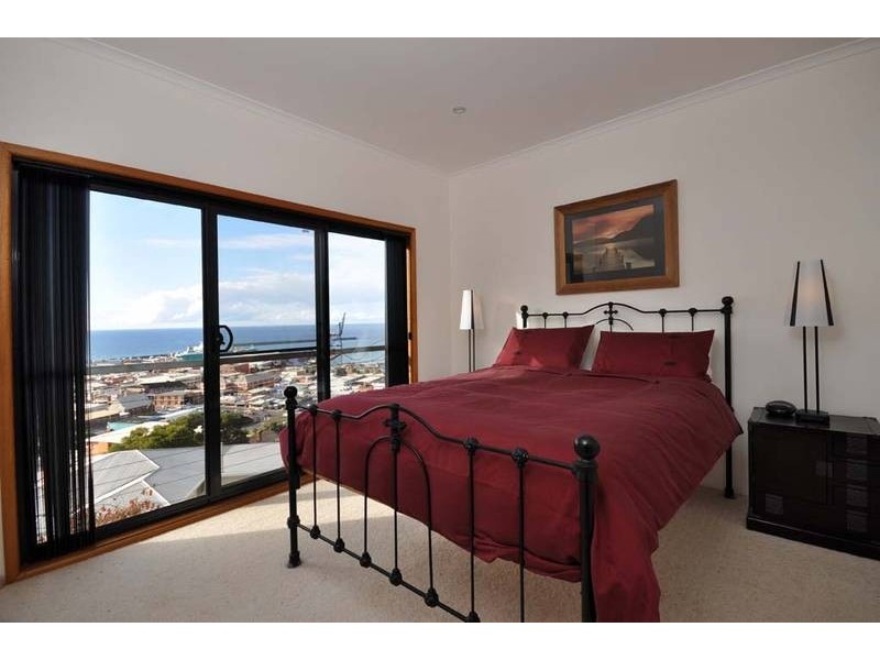 10 Little Bird Street, Burnie TAS 7320