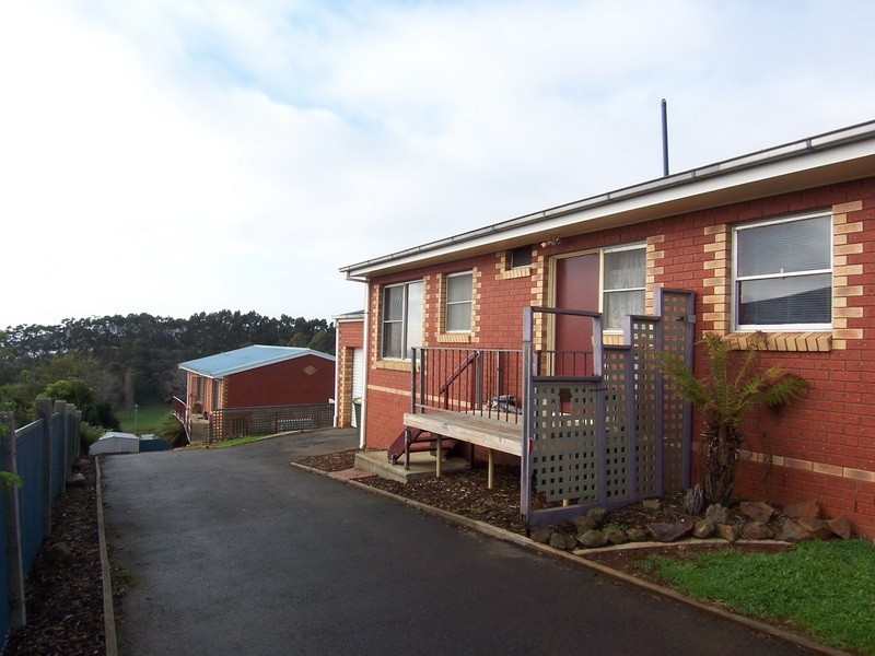 1 & 2/7 Mark Street, Burnie TAS 7320