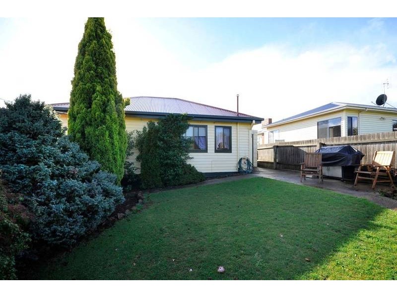17 Atkinson Street, Burnie TAS 7320