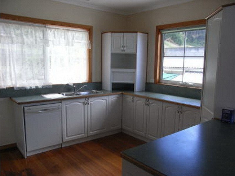 6 Old Surrey Road, Burnie TAS 7320