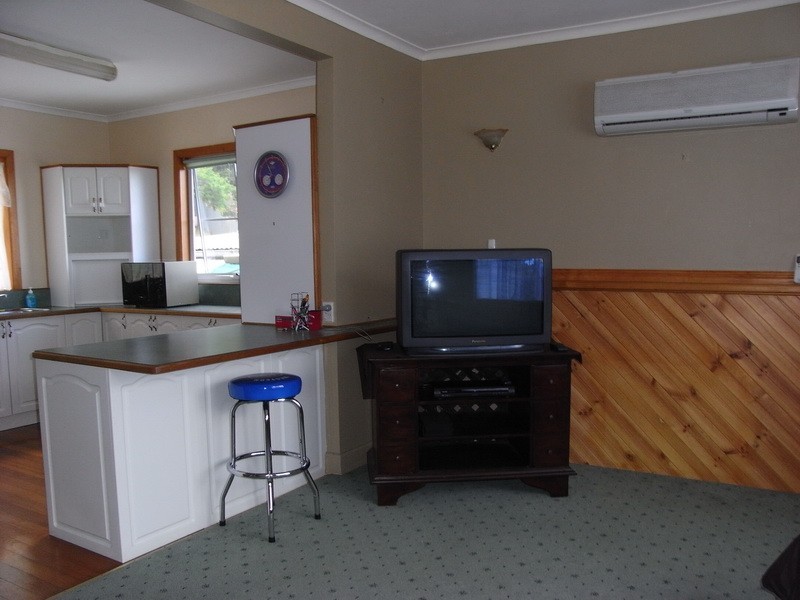 6 Old Surrey Road, Burnie TAS 7320