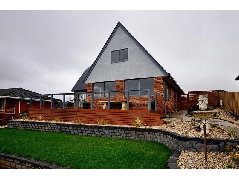 17 West Ridge Road, Penguin TAS 7316