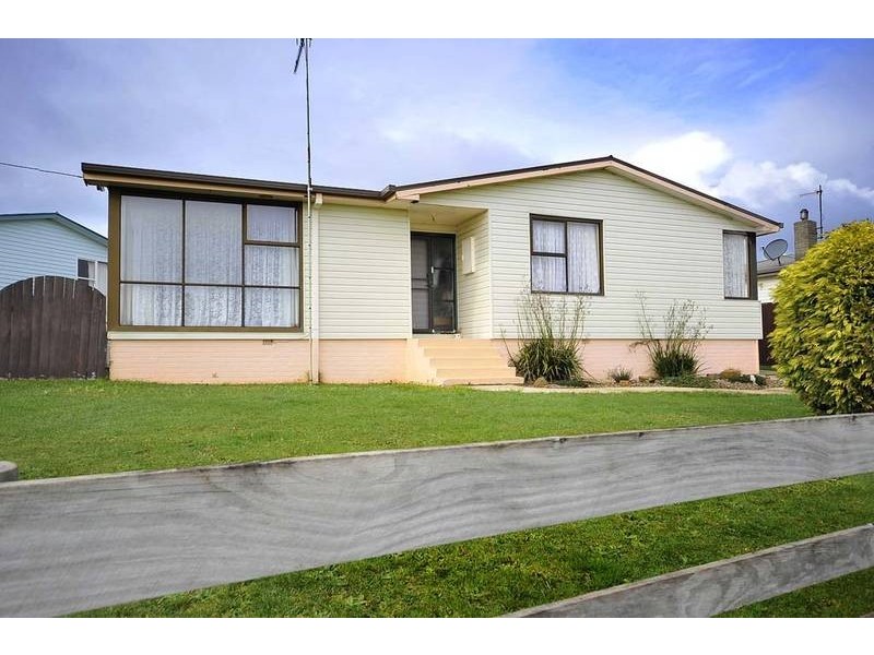 55 Stirling Street, Burnie TAS 7320
