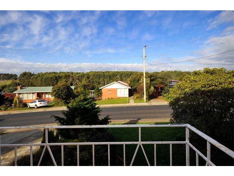 33 Roslyn Avenue, Burnie TAS 7320