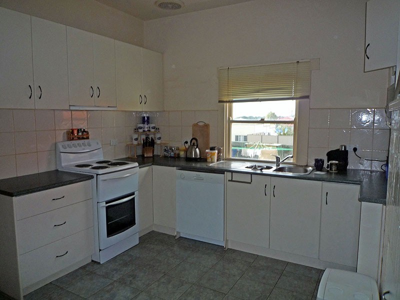 18 Pine Avenue, Burnie TAS 7320