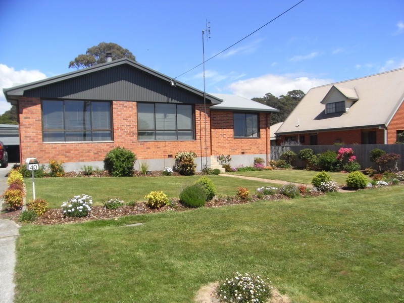 40 Beaufort Street, Somerset TAS 7322
