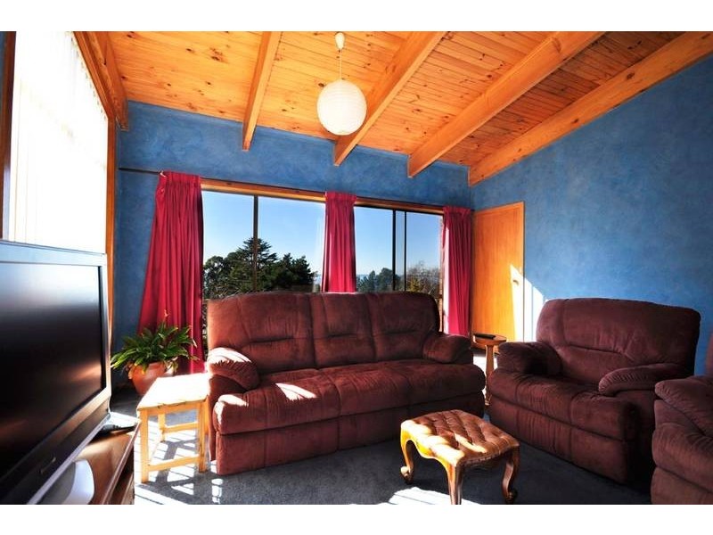 5 West Ridge Road, Penguin TAS 7316
