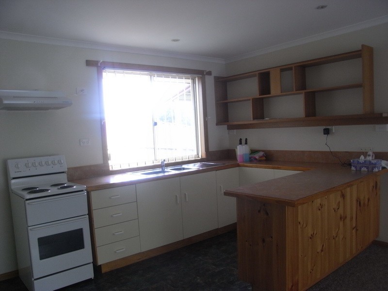 1/4 Singline Avenue, Burnie TAS 7320