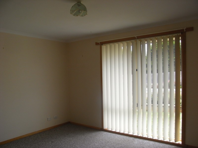 1/4 Singline Avenue, Burnie TAS 7320