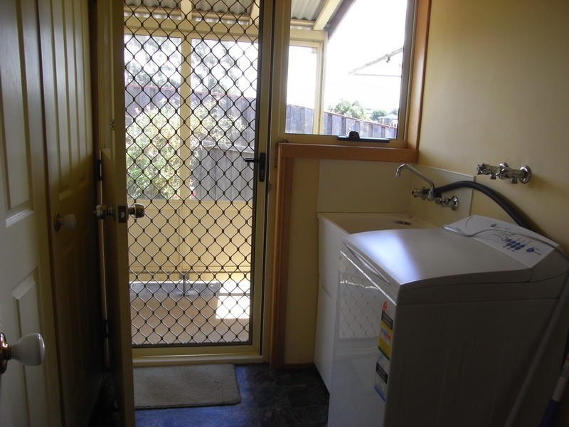 1/4 Singline Avenue, Burnie TAS 7320