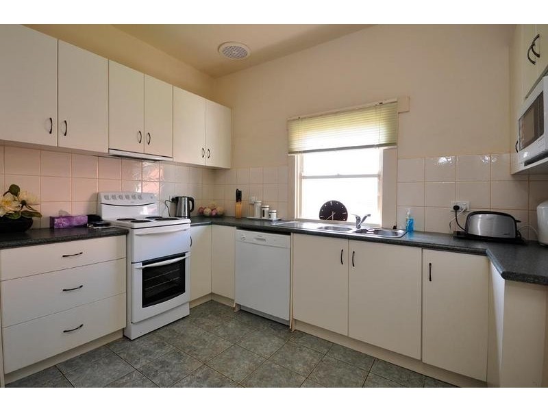 18 Pine Avenue, Burnie TAS 7320
