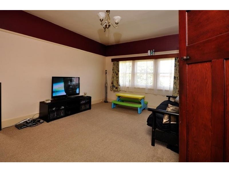 18 Pine Avenue, Burnie TAS 7320