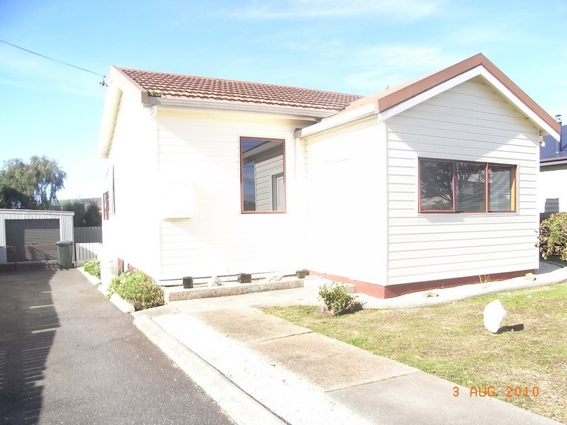 8 Arthur Street, Somerset TAS 7322