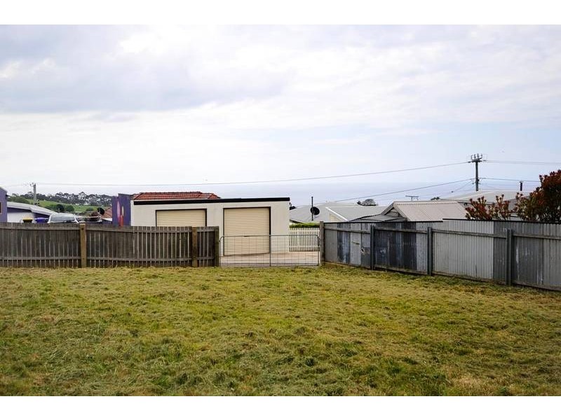 8 Halstead Street, Burnie TAS 7320