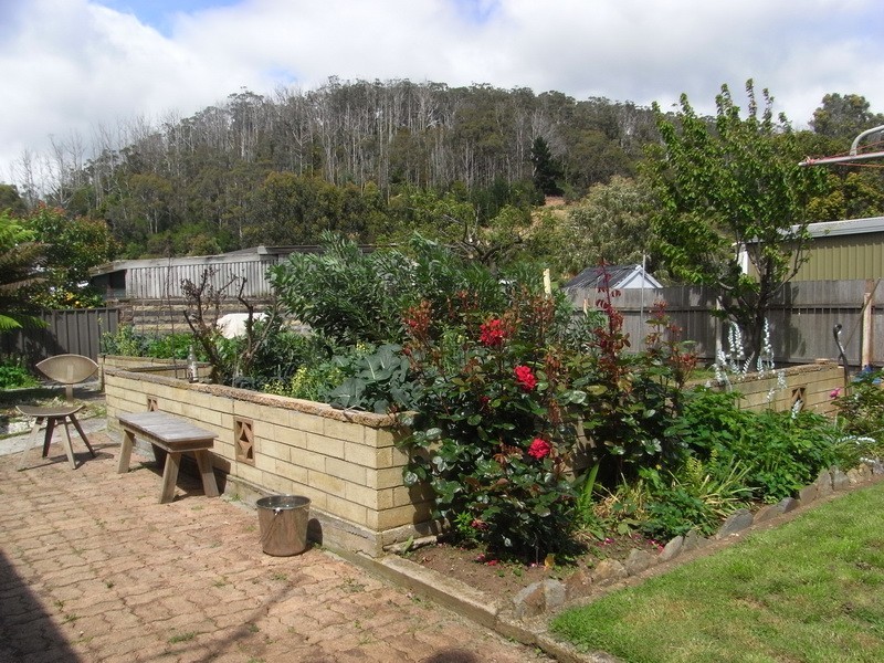 6 Hogarth Road, Sulphur Creek TAS 7316