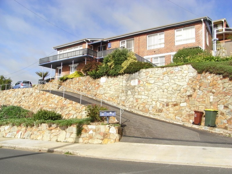 1/21 Olive Street, Burnie TAS 7320