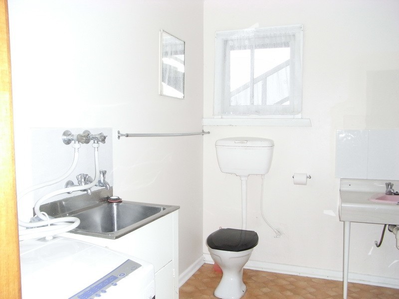 1/21 Olive Street, Burnie TAS 7320