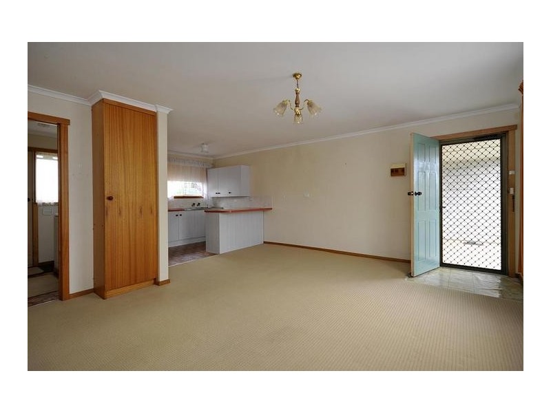 2/2 Raglan Street, Somerset TAS 7322