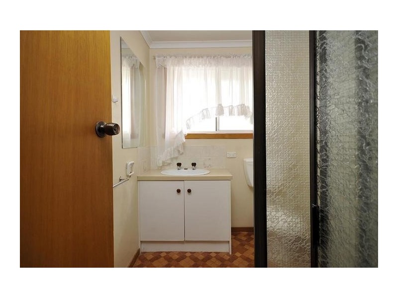 2/2 Raglan Street, Somerset TAS 7322