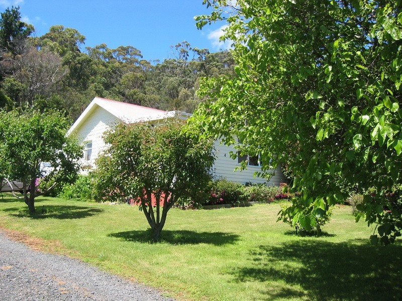 4 River Avenue East, Heybridge TAS 7316