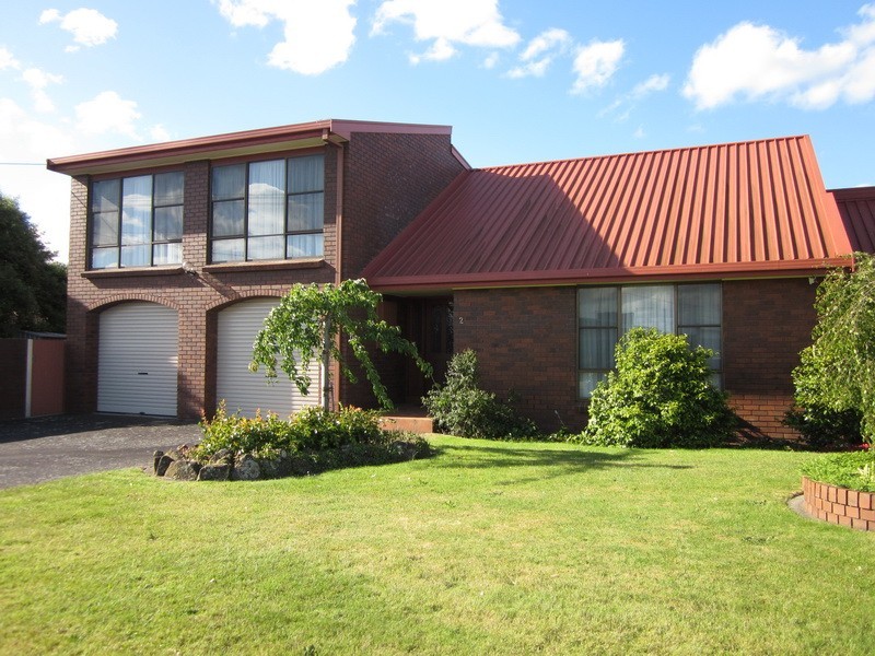 2 Maud Street, Ulverstone TAS 7315