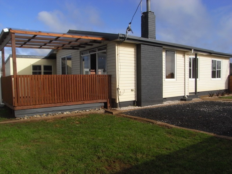 7 New Street, Somerset TAS 7322