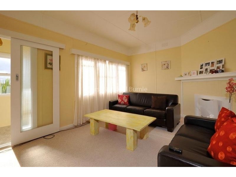 12 Hayes Street, Burnie TAS 7320