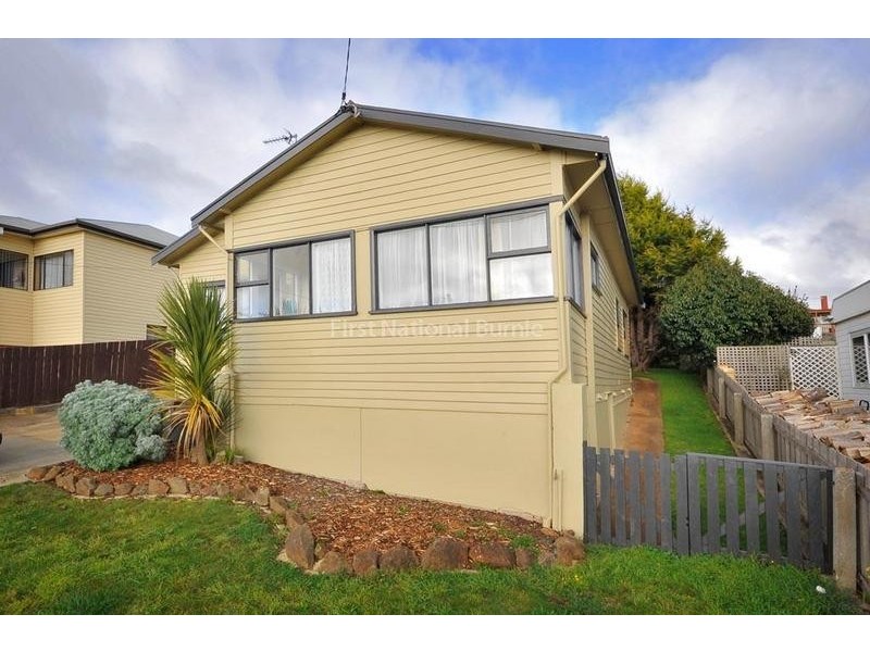 12 Hayes Street, Burnie TAS 7320