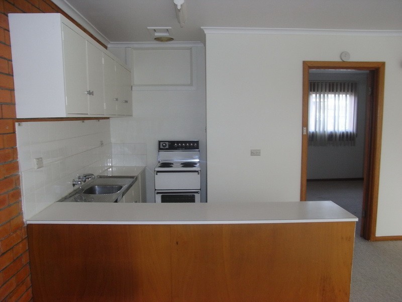 2/16 Roslyn Avenue, Burnie TAS 7320