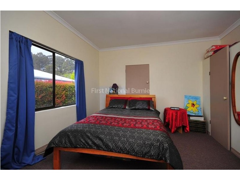 24 Pelissier Street, Somerset TAS 7322
