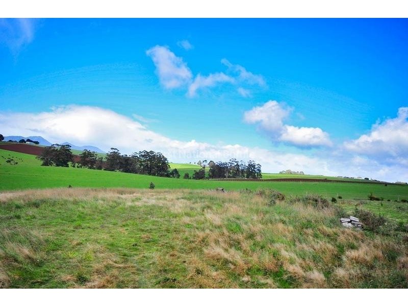 16 Allegra Drive, Heybridge TAS 7316