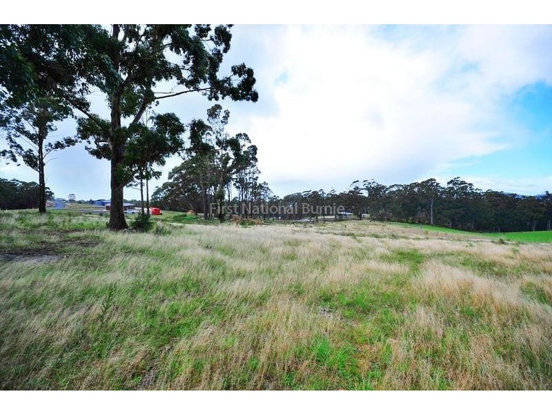 16 Allegra Drive, Heybridge TAS 7316