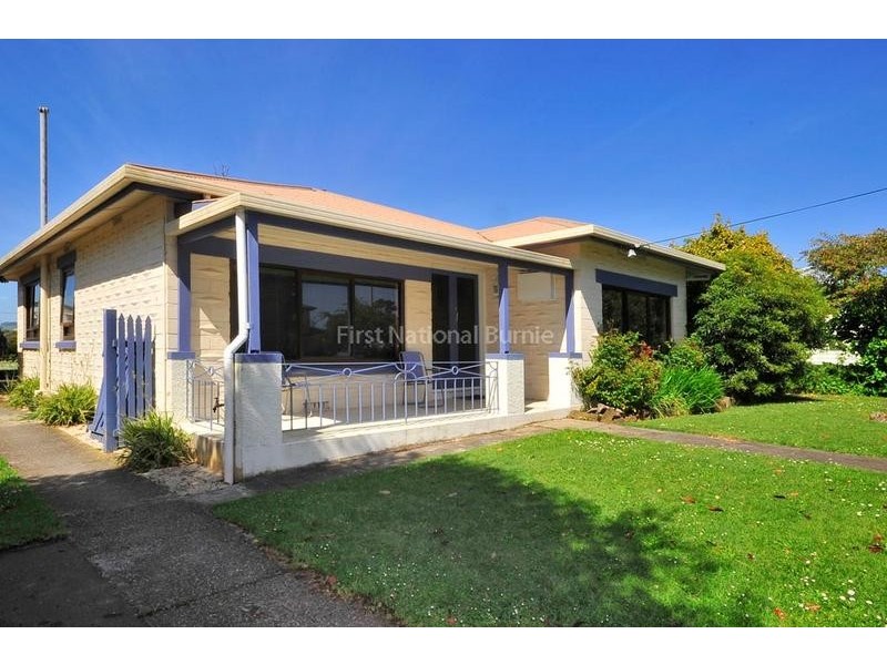 8 Gibbons Street, Wynyard TAS 7325
