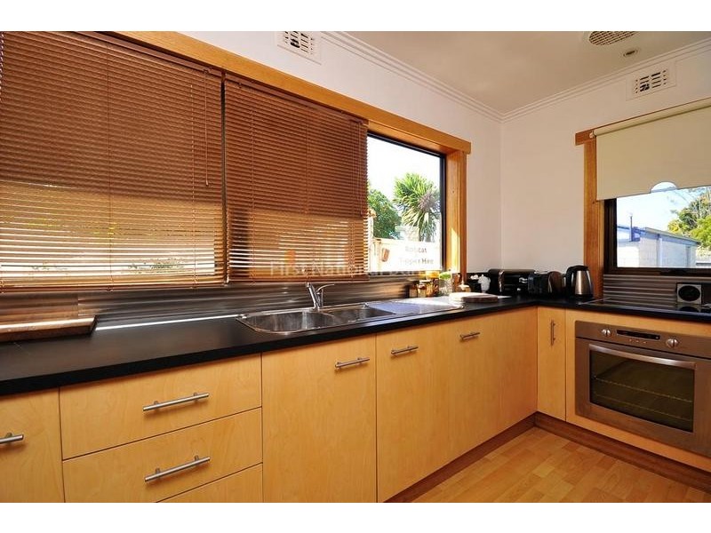 8 Gibbons Street, Wynyard TAS 7325