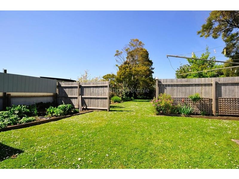 8 Gibbons Street, Wynyard TAS 7325