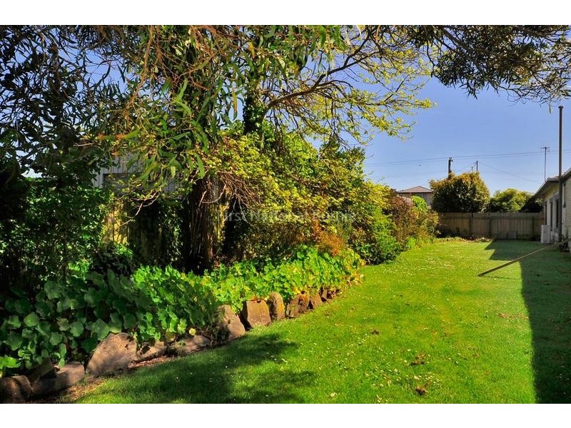 8 Gibbons Street, Wynyard TAS 7325