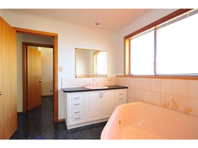 4 Hillfarm Drive, Burnie TAS 7320