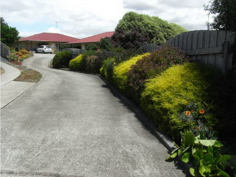 1/4 Singline Avenue, Burnie TAS 7320