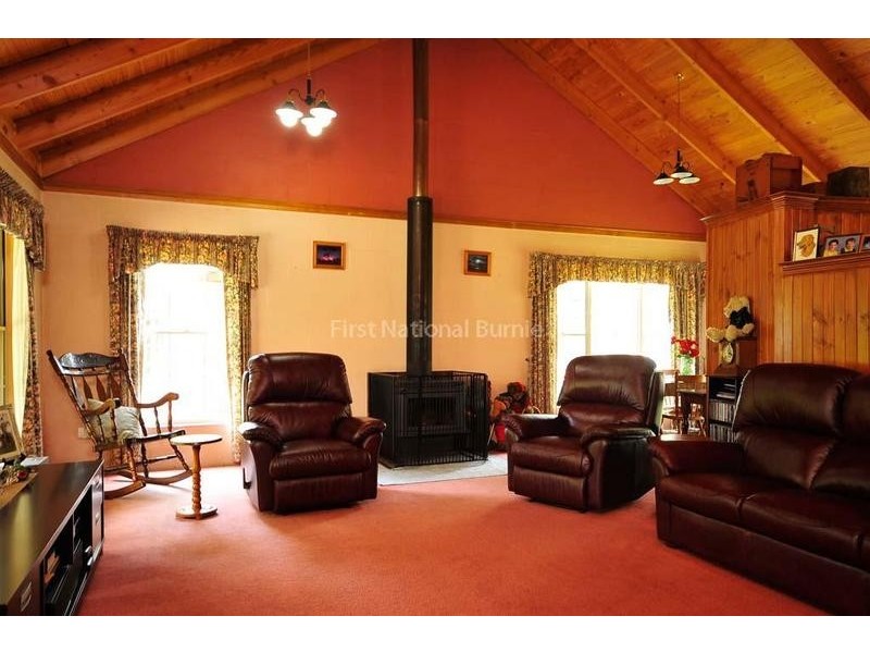 19 Old Cam Road, Somerset TAS 7322
