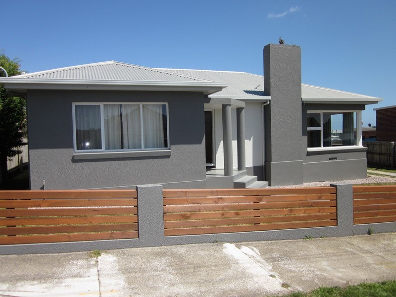 1/37 Falmouth Street, Somerset TAS 7322