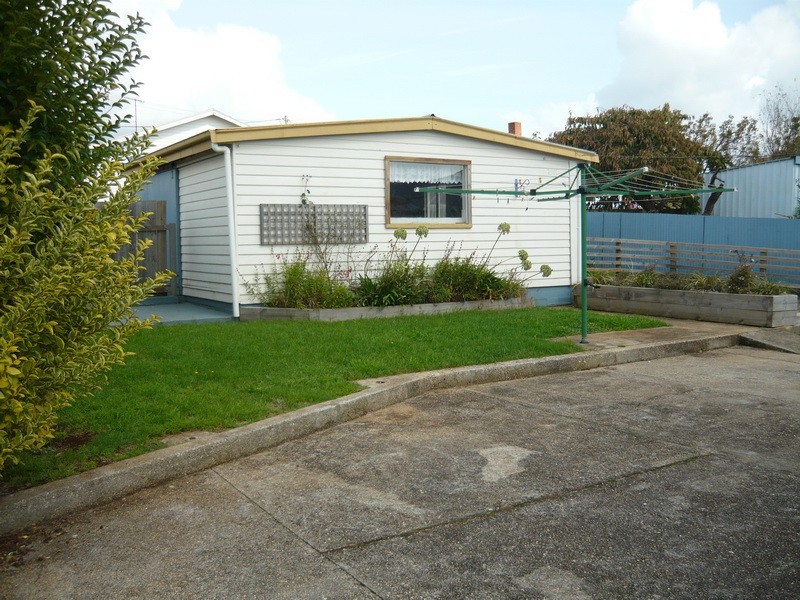 11 Oates Street, Burnie TAS 7320