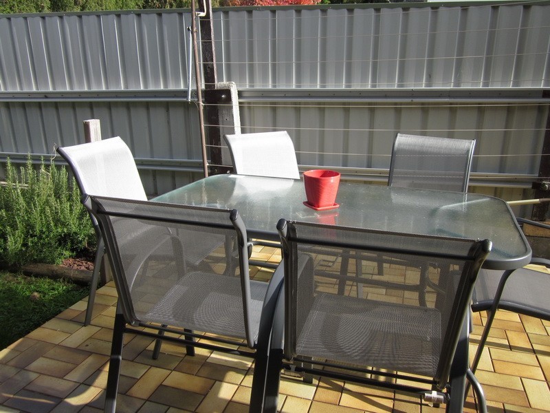 2/17a Sutton Street, Burnie TAS 7320