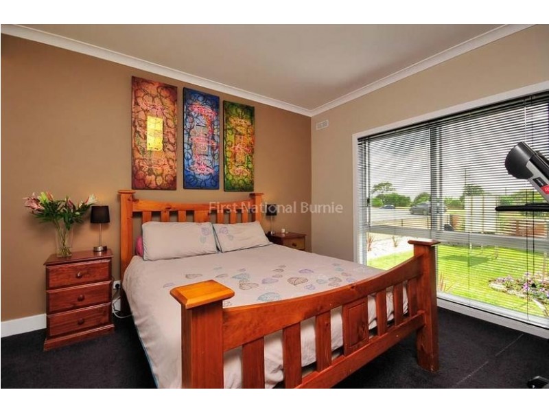 85 Bass Highway, Somerset TAS 7322