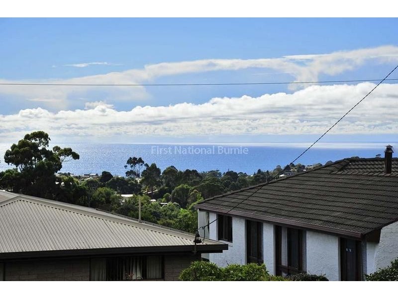 32 Malonga Drive, Burnie TAS 7320