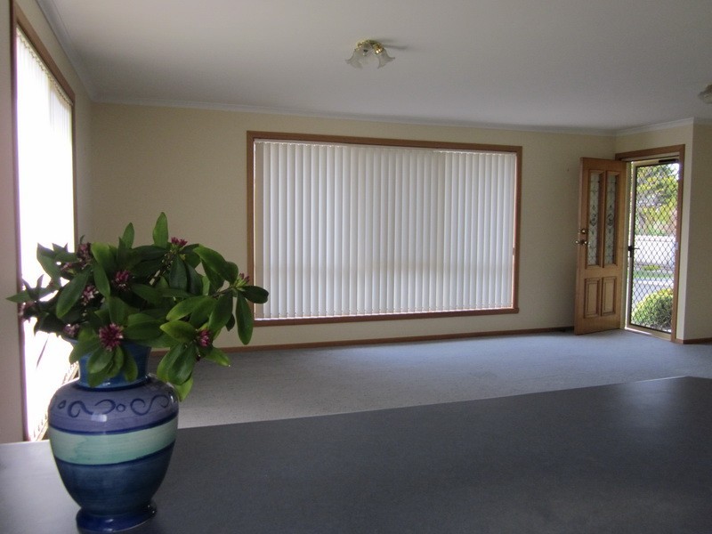 2/12a Esplanade, Somerset TAS 7322