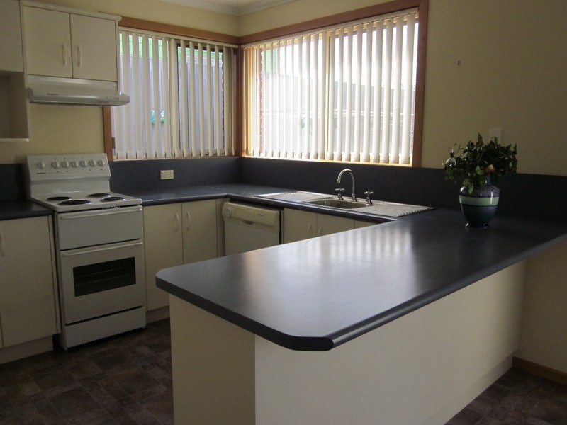 2/12a Esplanade, Somerset TAS 7322