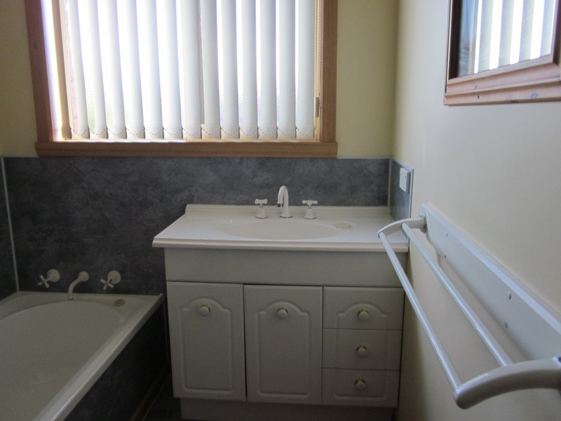 2/12a Esplanade, Somerset TAS 7322